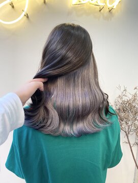 アジールヘア 北千住駅西口店(agir hair) インナーシルバー シルバーカラー インナーカラー 北千住