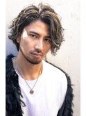 波巻きスパイラルメンズパーマハイライトセンターパートかきあげ