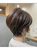 40代~大人ショートレイヤー 小顔効果 首元スッキリスタイル