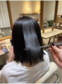 暗髪ストレート!