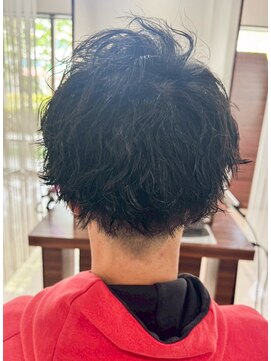 トゥルートラスト オムオム 甲府和戸(True Trust HOMME HOMME) 動き×立体感で魅せる、色気パーマスタイル