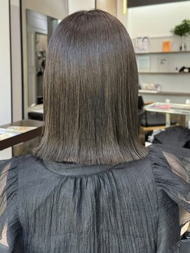 デイジー(Daisy) 赤み消しオリーブカラー