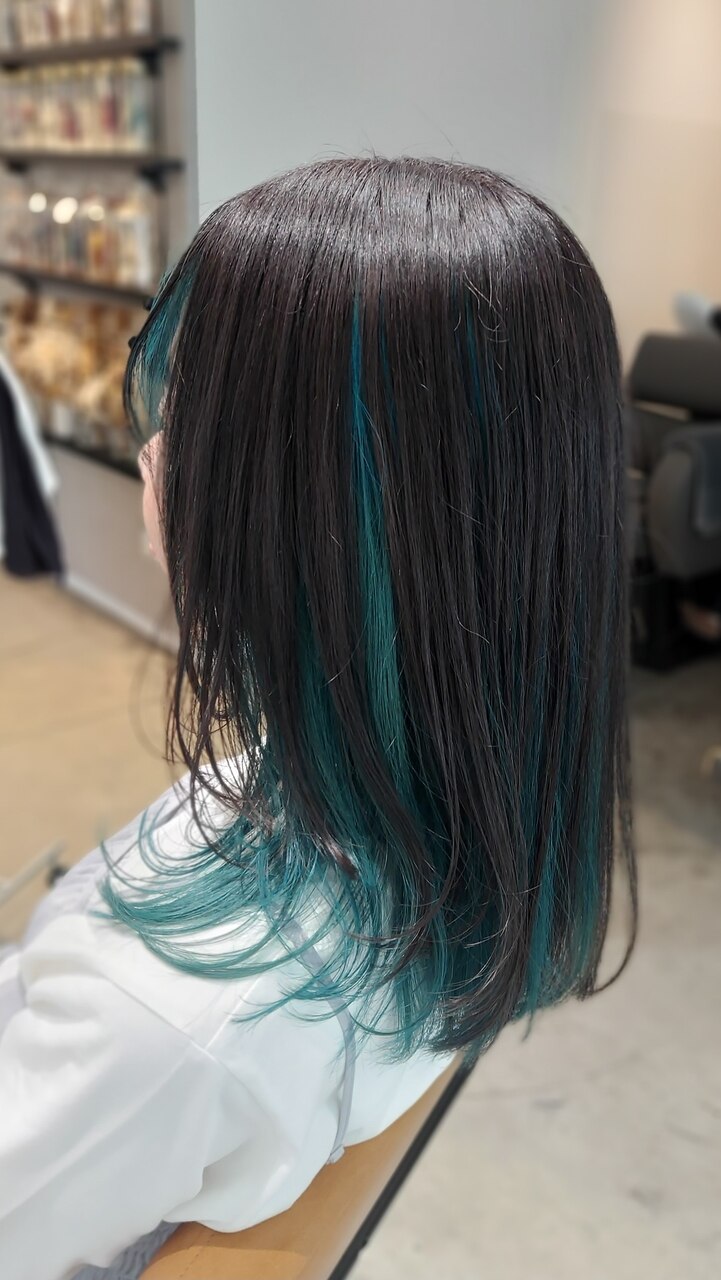 くすみグリーンヘア roots design💫 bleach 2~ 夏はデザインカラーもおすすめです