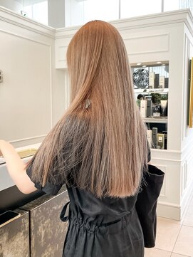 アルティファータ(artifata) ハイトーン シアーベージュ ダブルカラー ブリーチ 艶感 透明感