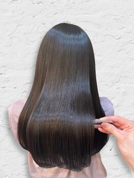 プレシャスバイプロデュース(precious by Produce)の写真/気になるクセやうねりを解消するだけでなく、ダメージを抑えた施術が人気◎髪質改善ならお任せください!