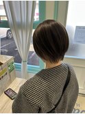 ショートボブ×グレージュ