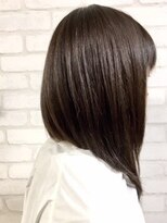 トリート(TREAT 101)&nbsp;ショートもロングも叶えた大人前下がりスタイル