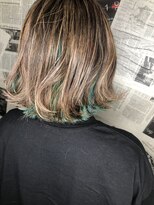 モノ アンド イニ(Mono & inni)&nbsp;【奈良/inni hair】インナーカラーターコイズ