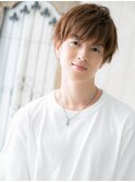 西海岸風ハイトーンカラーの無造作ショートD