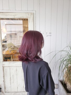 ヘアスペース リズム グリーン(Hair space Rizm green) ディープルビーレイヤー 30代40代50代60代