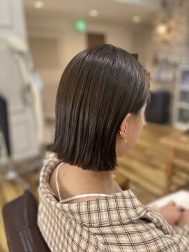 シエル エマージュ 松戸(CIEL Emerge) 外国人風切っぱなしボブ