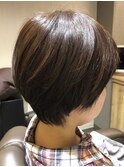 スッキリ軽やか美髪ふっくら艶感ショート【カミケンガレリア】