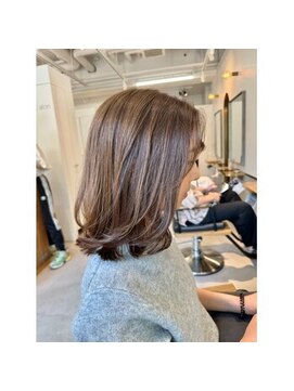 アロン(alon) ハイライト/レイヤーカット/白髪ぼかし/バレイヤージュ