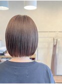 つい触りたくなるエアリーなツヤ髪ボブ