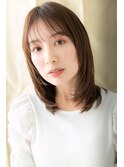 ミルクティーベージュ前下がりレイヤー美髪エアストレートX大宮