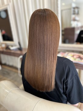 ヘアデザインスペース イチエ(hair design space i chi e) ベージュ系カラーの映え感◎髪質改善エステでつくるツヤ髪ロング