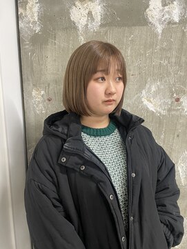 イン(in.) ボブベージュ