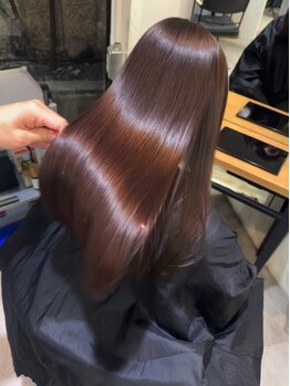 ヌエン(NU/EN)の写真/本格髪質改善が叶う★あなたに合わせたヘアケアで、ダメージ知らずの潤い美髪へ導きます♪