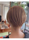 ミルクティーベージュ