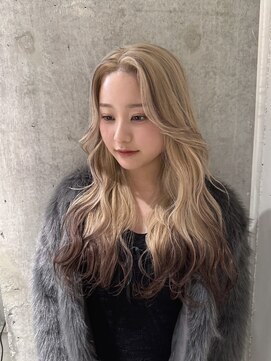 モニカ 栄店(MONIQA) ミルクティーベージュ