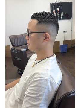 バタクラン(BATACLAN) サイドパート/メンズ/シェービング/バーバー/メンズカット/眉毛