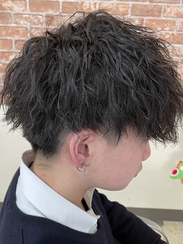 【夜も営業】一人一人の骨格に合わせたパーマスタイルで、自分のカッコよさをアップデート！