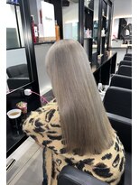 ラピス 名古屋 栄店(Lapis) グレージュ