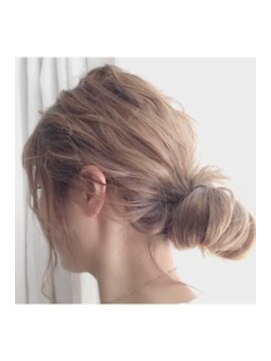 ヘアサロン ケッテ(hair salon kette) シンプルシニヨンアレンジ