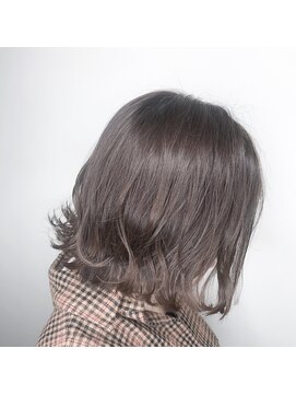 ワット 新宿店 【W-ワット-新宿店 担当田辺貴裕】*ゆる可愛グレー外ハネボブ*