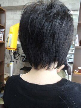 ヴァンテアン 巣鴨店 大人可愛い30代40代50代小顔ワンサイドショートボブ丸み前下がり