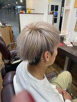 ジョーダン ヘアーワークス(JohDan hair works)&nbsp;ベージュハイライトダブルカラーインナーカラーセクションカラー