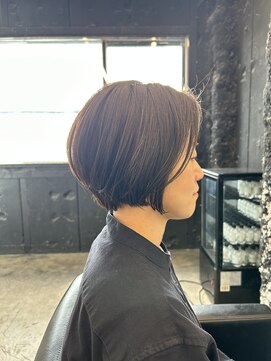 ココ 本八幡(KOKO) 黒髪クラゲヘアーオリーブグレー小顔ココアベージュショート