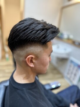 エイトハンズ(EIGHT HANDS) スキンフェード