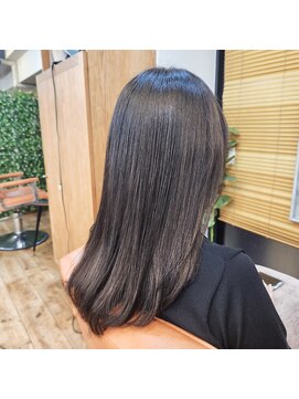 エルムトウキョウ(ELM Tokyo) 縮毛矯正と白髪染めと髪質改善エッセンスゼロ☆