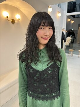 エマン(AIMANT) ゆるふわロングパーマ