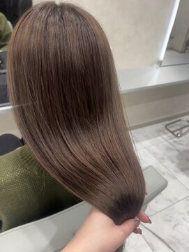 キング(K!ng) 縮毛矯正髪質改善ハイライトレイヤーカット楠葉美容室エクステ