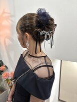 ホヌア(hoNua.) リボンでお洒落な参列ヘアセット