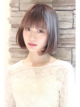 レウナ 外苑前(Reuna) 30代40代大人可愛い　パッツンボブ　切りっぱなし　ワンレンボブ