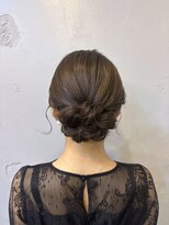 エフェ(effet)&nbsp;華やかさ残しの綺麗めアップ