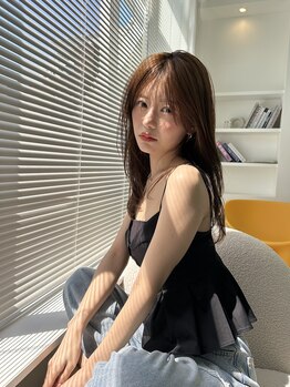 サロンドミルク 新百合ヶ丘店(salon de MiLK)の写真/梅雨前に嫌な癖や広がりを綺麗な美髪ストレートに大変身させます♪髪質に合わせて様々なご提案をします!