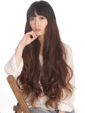 フラミューム(flammeum) スーパーロング巻きで抜 群の存在感オリエンタルな美女【平塚】