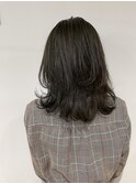マットグレージュ〔新宿三丁目〕