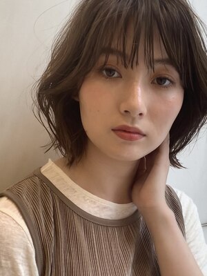 40代50代の大人女性のための最高級ヘアケアサロン。年齢に負けない美髪創りと白髪ケアに支持が高い【銀座】