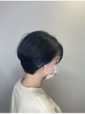 インナーブルー　ショートボブ