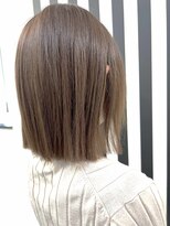 フーバ(FUUBA)&nbsp;切りっぱなしの軽めボブ