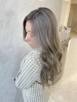 アリープアウル(ALEAP owl) ryo__white beige[くすみベージュ/ワンホンへア/20代/30代]