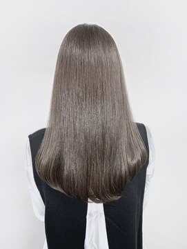 ガーランドウメダ(Garland umeda) マットアッシュ　ブリーチなし　増田