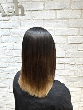 アッシュ 大宮店(Ash) ブリーチ縮毛矯正【インナーカラー】