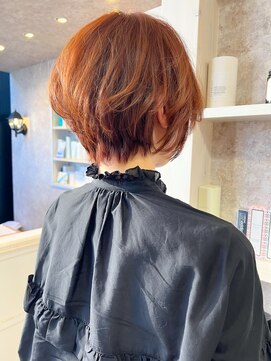 キャアリー(Caary) 福山市Caary前下りショートヘア冬カラーオレンジ艶カラー
