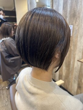 アトム(ATOM) 【前下がりショートボブ】